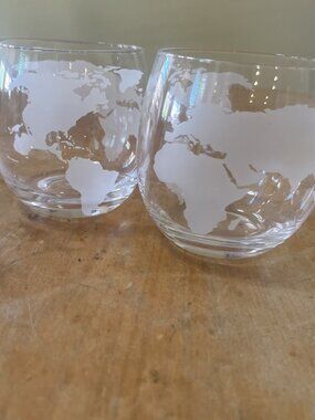 Scotch Whiskey Tumblers Set of 2 Etched Frosted Globe Glasses Glassware Bar